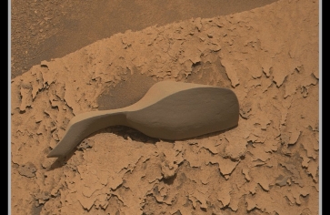 मंगल ग्रह पर Sperm जैसी आकृति वाला पत्थर